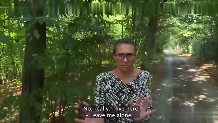 【69堂午夜视频】户外狩猎人妻再付款后当着老公面操她老婆的骚逼骑乘猛坐内射