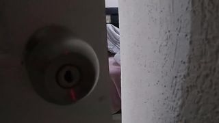 【69堂午夜视频】女友睡觉的时候我饥渴难耐直接在她睡觉的时候向她开炮内射