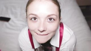 【69堂午夜视频】粉嫩骚逼学生想要体验一下大黑吊的威力直接被狠狠的操翻