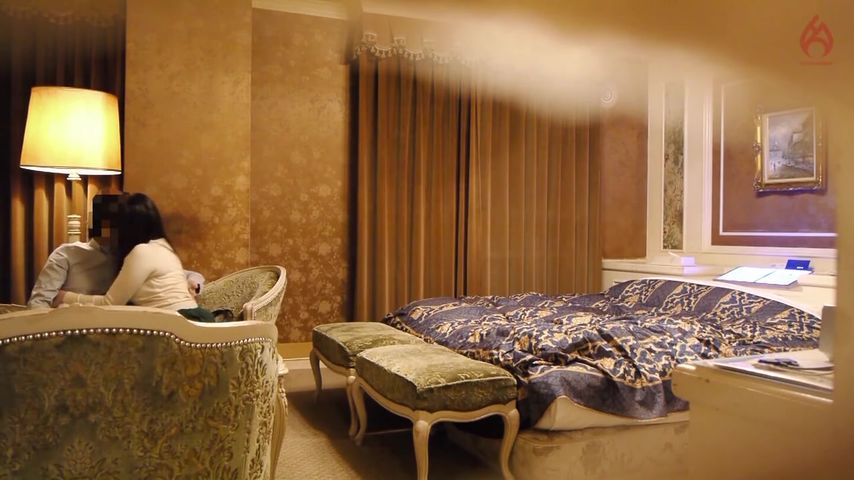 【69堂午夜视频】用口交将大量精液释放到我的嘴里后，我搬到了卧室3