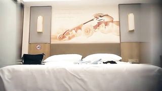 【69堂午夜视频】约了个蓝衣少妇啪啪，掰穴特写口交后入抽插猛操