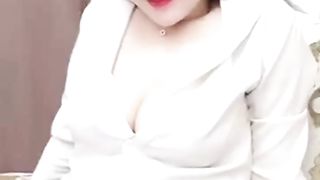 【69堂午夜视频】闷骚的单身白领_职场制服的气质女白领瓜友们喜欢吗