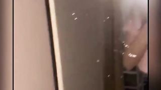 【69堂午夜视频】黑料吃瓜-一枝红杏出墙来隔壁老王在徘徊抖音绝美人妻网红刘悦情趣内衣勾引隔壁老王老王也是不讲武德