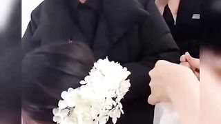 【69堂午夜视频】黑料吃瓜-只想做你的新娘填满没有绿帽的悲伤直播间新娘化妆造型时意外漏点是不小心还是为热度