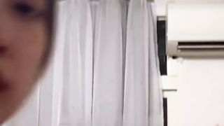 【69堂午夜视频】黑料吃瓜-17岁学生妹李岩婷高新工作网络面试_结果竟然是诈骗_导致裸体视频被高价售卖.mp4