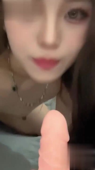 【69堂午夜视频】黑料吃瓜-高颜值极品嫩妹_在家自拍性感黑丝全裸视频_被男友分享曝光_果然极品果然骚的够劲啊.mp4