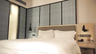 【69堂午夜视频】高颜值性感妹子，特写手指扣逼口交站立后入大力猛操