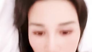 【69堂午夜视频】极品小姨子喝醉勾引姐夫，姐夫一边跟姐姐电话一边被口交，最后把小姨子内射了