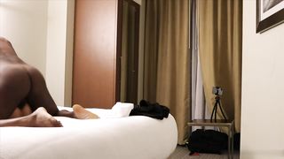 【69堂午夜视频】绿帽天花板 黑人sirbao应约魔都绿帽男3P饥渴白嫩娇妻