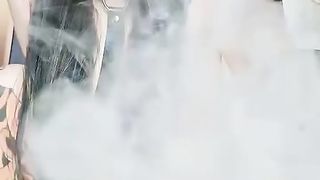 【69堂午夜视频】黑料吃瓜-猎奇视频精神小妹下海卖艺为取悦直播间金主半米长的巨龙塞入白虎嫩穴