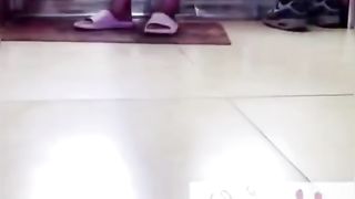 【69堂午夜视频】黑料吃瓜-绿帽老公曝光淫荡夫妇的生活户外露出调教便宜了路过了的大爷白捡一个淫荡母狗大爷跟着一起玩