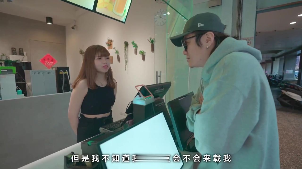 【69堂午夜视频】天然純慾美少女上班偷閒去廁所跟大屌哥偷偷激戰