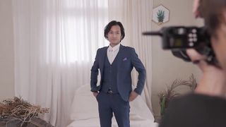 【69堂午夜视频】潜入婚纱口交潮吹，新婚现场NTR