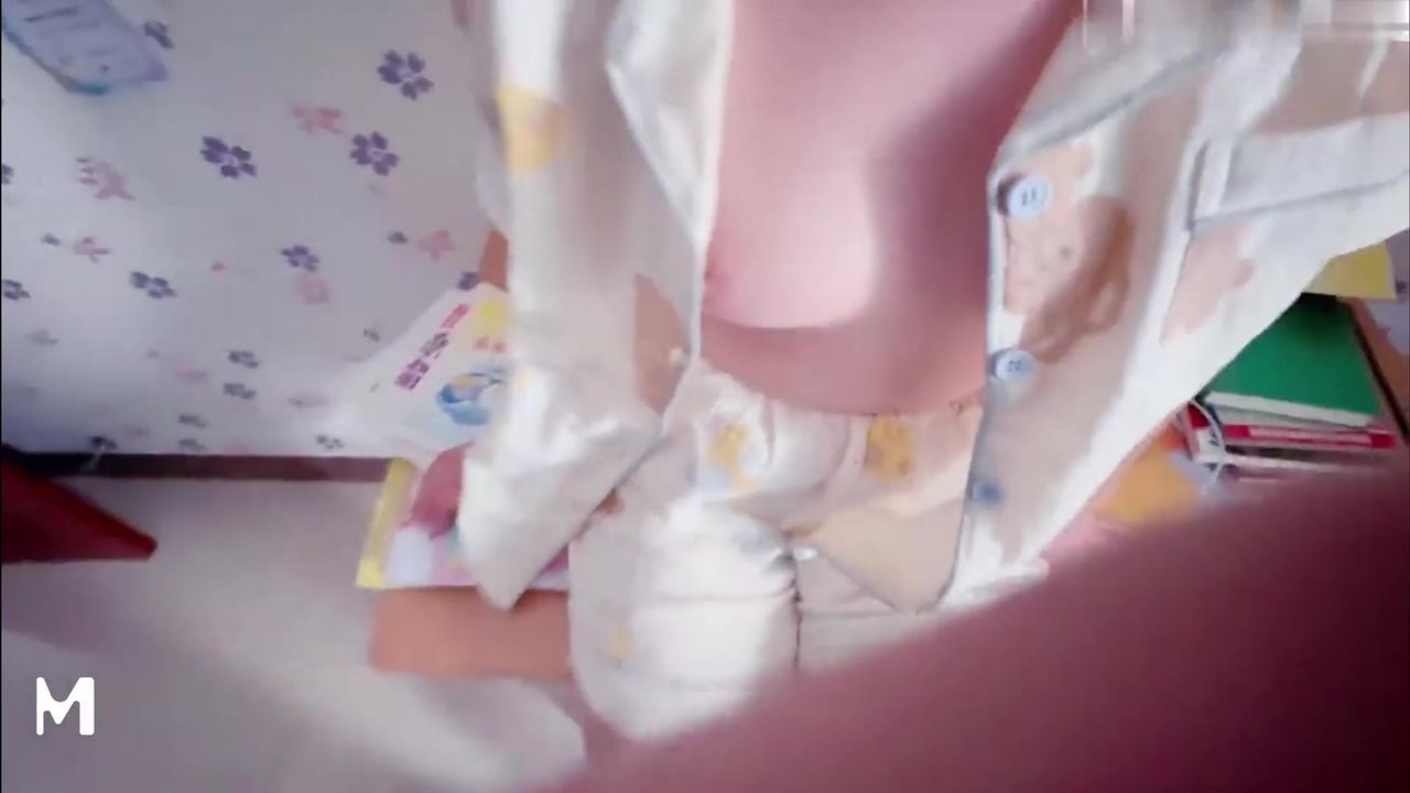 【69堂午夜视频】偷偷拿下妹妹的同学