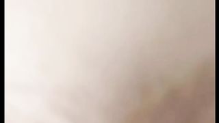 【69堂午夜视频】我成为了继母的网恋对象居然还跟我裸聊