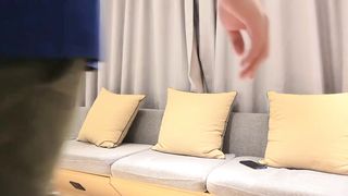 【69堂午夜视频】白衣妹子气质绝佳，超短裤露出大长腿白又细，超高颜值明星气质