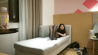 【69堂午夜视频】女神嘟嘴娇嗔着实可爱，文轩体力强悍美女招架不住连连求饶