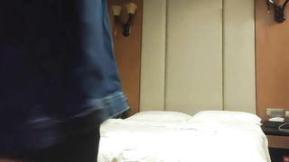 【69堂午夜视频】极品女神罕见美乳，近景啪啪妹子被干表情尽收眼底