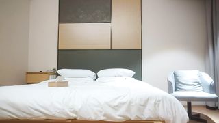 【69堂午夜视频】高级探花包臀裙长靴拿起便开操深入打桩淫荡骚叫