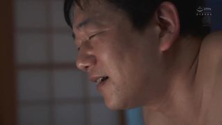 【69堂午夜视频】爆乳N罩杯美熟女 首次内射解禁1