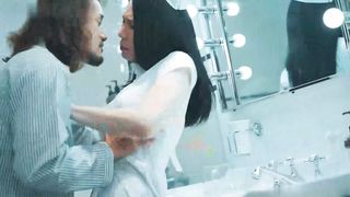 【69堂午夜视频】在男友面前被肛交的女护士