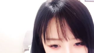 【69堂午夜视频】私欲甜妹露脸风骚极品美少妇穿着浴袍诱惑，在狼友的指挥下脱光光发骚，揉奶玩逼看特写，妩媚销魂浪叫呻吟