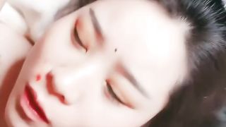 【69堂午夜视频】裸聊界里的天花板逼逼嫩得出水的一对母女互相舔逼逼刷礼物让妈妈尿女儿嘴里对白精彩