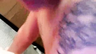 【69堂午夜视频】颜值很高的宝贝跟小哥激情啪啪直播全程露脸，特写展示骚穴口交大鸡巴激情上位，让小哥压在身下爆草高潮不断