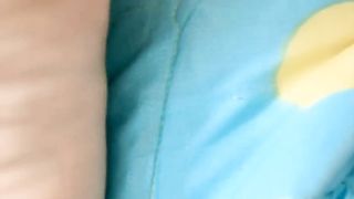 【69堂午夜视频】3P良家风骚人妻，全程露脸深喉口交大鸡巴，淫声荡语互动撩骚让小哥无套爆草各种蹂躏，射逼里射脸上敷面吞精