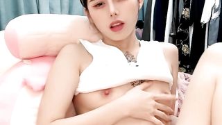 【69堂午夜视频】有气质的小女人全程露脸激情大秀，双手拿着道具抽插骚穴，浪叫呻吟表情好骚，炮击抽插揉着奶子浪叫精彩刺激