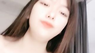 【69堂午夜视频】校花女神来了全程露脸乖巧可爱，丝袜高跟诱惑，性感辣舞抖奶电臀，蝴蝶骚穴特写展示好骚啊，精彩刺激别错过