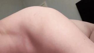 【69堂午夜视频】超级清纯的小学每被我骗到家家里玩猫狠狠内射