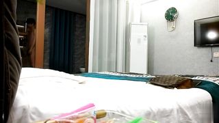 【69堂午夜视频】颜值急诊以，爆乳美腿黑丝，被大哥操得惨叫！