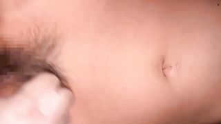 【69堂午夜视频】中出变态牛，慢慢地将阴茎插入抽出，并射进她的阴道