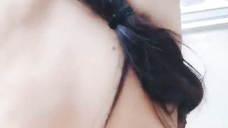 【69堂午夜视频】细腿厚黑圆臀眼镜妹，给大哥足交，对着镜子自慰，无套上位媚态十足