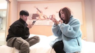 【69堂午夜视频】伽女教练破洞牛仔破洞丝穿了又脱大白痴