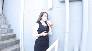 【69堂午夜视频】肉丝OL办公室迫不及待开干