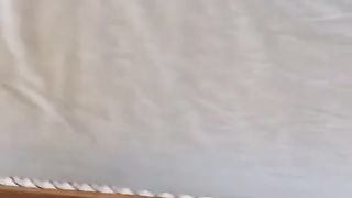 【69堂午夜视频】表姐身体不舒服表弟趁着姐夫不在家假装来探望借着按摩的名义强上巨乳表姐无套内射