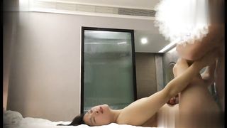 【69堂午夜视频】老六探花口活很棒的吊钟乳少妇干到最后非要用手解决