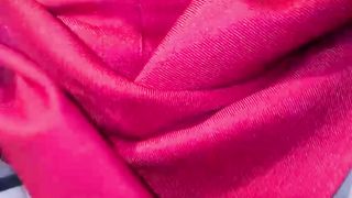 【69堂午夜视频】打破传统圣诞服侍今年采用无内衬半乳小吊带趴地上对着别人门口开操姐姐被刺激的内裤全喷湿了