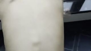 【69堂午夜视频】落地窗前猛干大屁股骚货