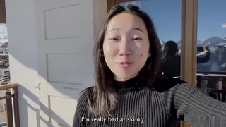 【69堂午夜视频】在雪山旅游和骚货交合射一身