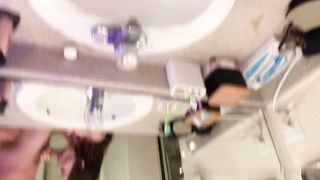 【69堂午夜视频】女优的极致榨精让我一滴不剩
